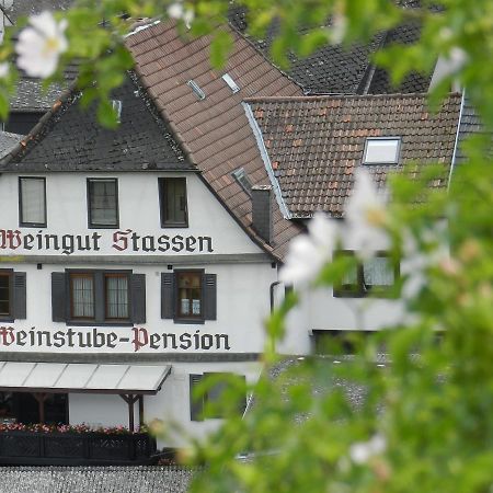Weingut Stassen Hotel Oberheimbach Exterior foto