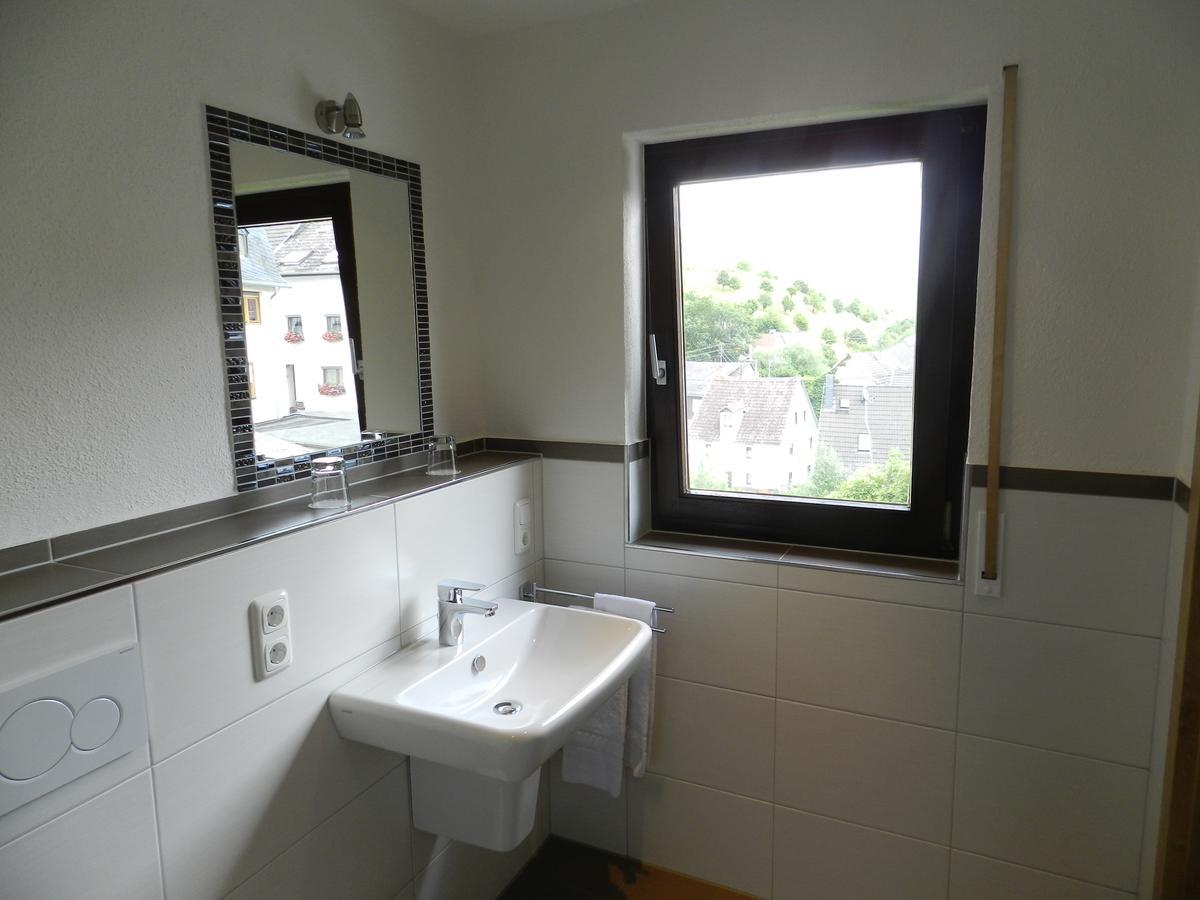 Weingut Stassen Hotel Oberheimbach Exterior foto